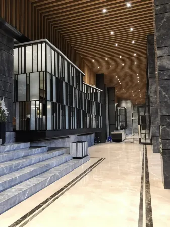 Apartment Springwood Residence by HW Apartment