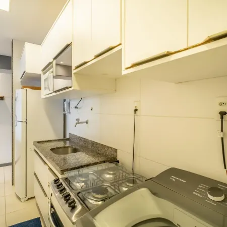Apart in Condo w/ Pool and Gym Ste0312 Отели рядом с достопримечательностью «Пляж Ондина»