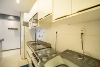 帶泳池和健身房的公寓 Ste0312 鄰近Convento Da Lapa的酒店