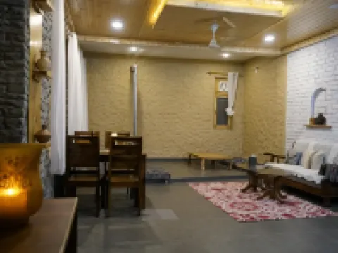 Rustic Roots Home Stay Hotels in Naggar