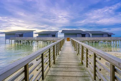 Aston Anyer Beach Hotel Hotel di 