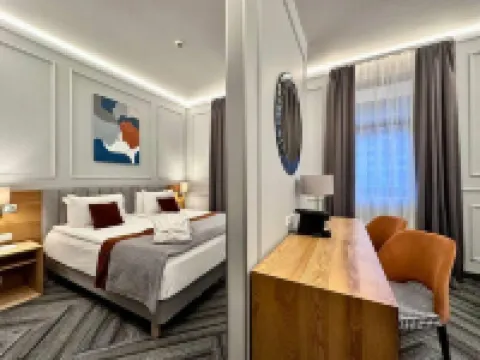 チューリップ イン ローザ クトール ホテル