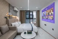 Aizhige Boutique Apartment (Vanguard Mixc City Branch) - balcony