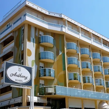 Hotel Anthony