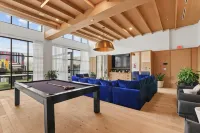 Sentral West Midtown at Star Metals - Kitchens