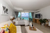 Oceanfront Oasis: Beach Studio with Sunset Views & Parking – 5 Mins from SJU - balcony