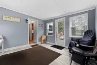 Peaceful Portage Lakes Retreat • Spacious 3Br on Private 1‑ Lot