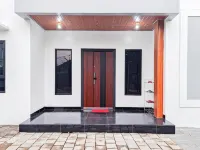 Patra Guesthouse Syariah Salatiga RedPartner Hotels in Argomulyo