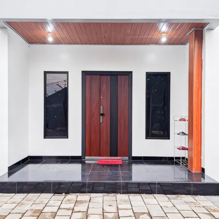 Patra Guesthouse Syariah Salatiga RedPartner