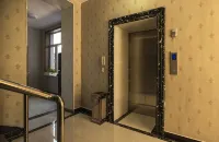 Daxing'anling Huzhong Hotel - parking