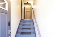 Comfy and Equipped for a Small Family - Webster Hill Suite1E - Apartments