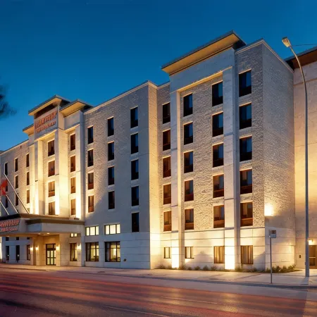 Humphry Inn and Suites