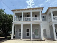 Viva Biloxi - one bed/one bath near Biloxi Beach & only one block to casinos!