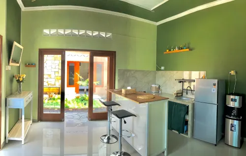 Kintamani Guest House Syariah Dengan View Pegunungan Kota Batu - 2-Star