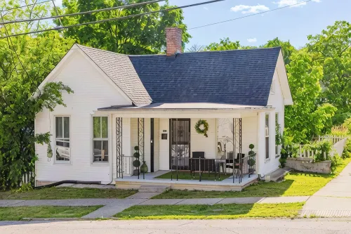 2Bd 2Bath, Bourbon Trail Cottage Fenced Yard - 4 stjerner