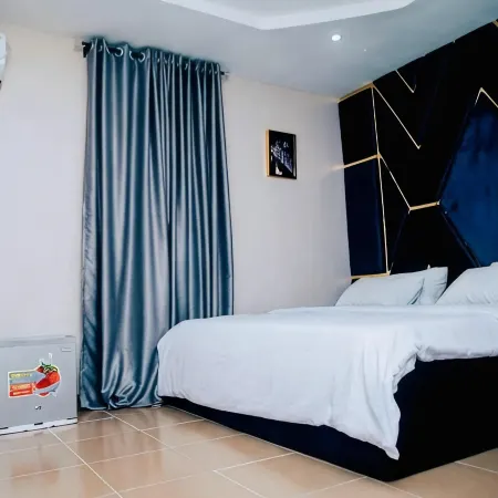 Montevar Hotel