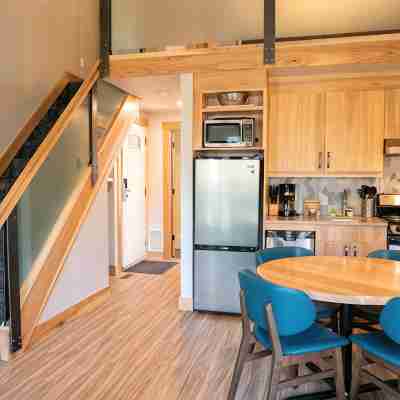 Tunnel Mountain Resort Rooms