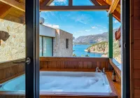 The Luxury Shelters - Bathtub