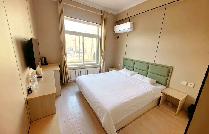Star Language Express Hotel