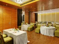 Click Hotel Bhuj فنادق في بوج