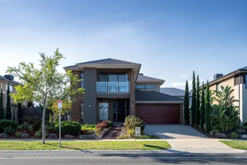 Lux Clyde North Super Spacious Retreat