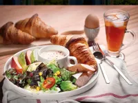 Brookburg Hotels near Artemis Garden