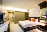 PM Residence - Pools