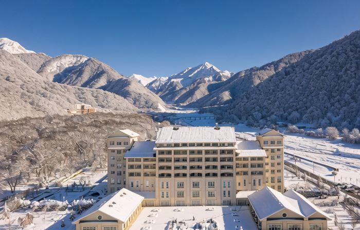Qafqaz Riverside Hotel