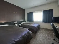 Shin Osaka Washington Hotel Plaza Hotels near Nissin Food Products Co. Ltd.