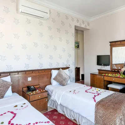 Sammy's Hotel Hotel dekat Kastil Girne