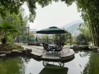 Huashuiwan Shuiyunjian Homestay - Farmhouses