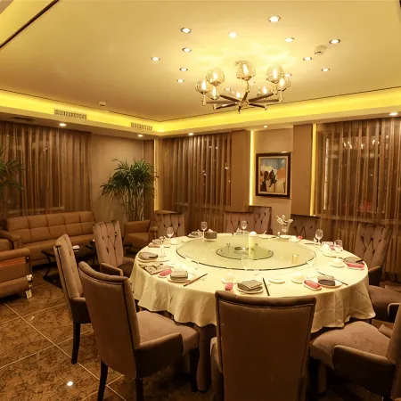 Oligar Select Hotel (Harbin Central Street Branch)