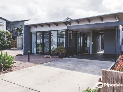Esperance Island View Apartments