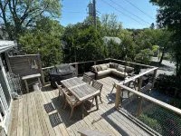 Walking Distance To Shops, Restaurants And  Footbridge - 4 stjerner