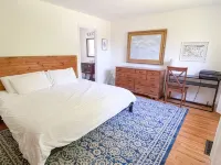 Family Friendly Homestead + 2 Aquarium Passes located 25 minutes from Monterey