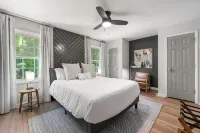 The Urban Nook - Stylish & Serene Escape - Bungalows