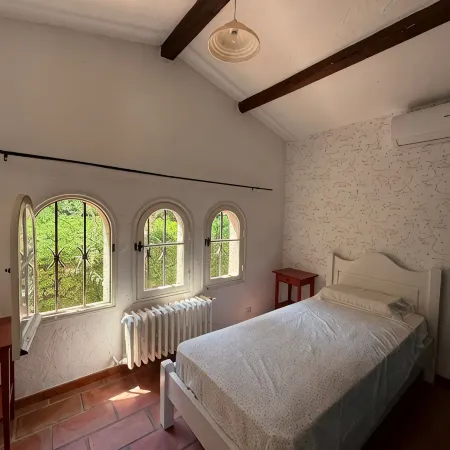 Provencal villa for 10 people with swimming pool and garden in Grasse