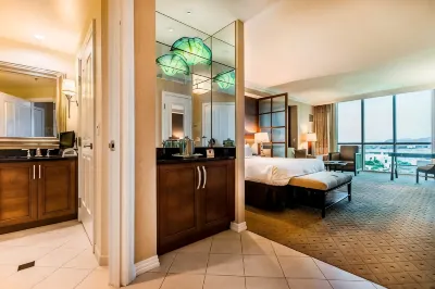 Free Valet Parking MGM Studio 1911 Hotel a 
