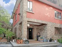 Peñalara-la casa de Galapagar, romantic stone lodging with fireplace. Hotels in Galapagar