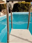 Charming 2-bedroom apartment with, pool, AC, WiFi in lovely Welches, Barbados - piscina