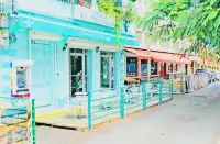 BigPlace 2BR 3Beds,WF, tv, balcony&Park with PowerBackUp