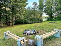 Cozy 2-bedroom cabin in welcoming Sangerville with WiFi - Homestays