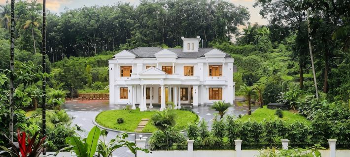 Love Shore Luxury Private Pool Villa near Thusharagiri Waterfalls Hotels in Kozhikode