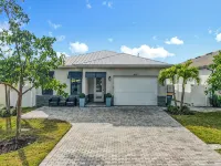 Luxurious 2023 New Construction — Executive Vacation Home Near Vanderbilt Beach