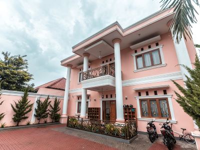 OYO Life 2337 Pondok Cimanggu Syariah