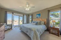 CORAL SUNSETS & SHIMMERING DEEP BLUE OCEAN VIEWS..  LASTING MEMORIES MADE HERE!!