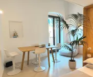 Garitta Twelve whole house with sea view terrace in the historic center
