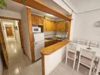 Beautiful bright apartment 5 min walk from the beach and shops - 2-Sterne