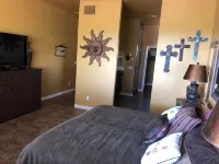 Southwestern Patio Home-Magnificent Mountain Views - Mountain view