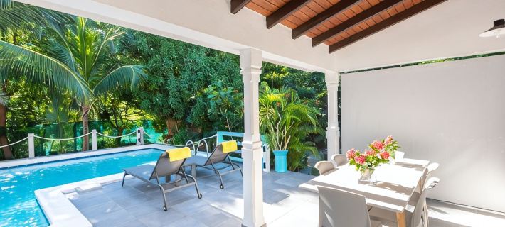 Beach 2 minutes' walk, private deck, tranquility Hotels in Gustavia